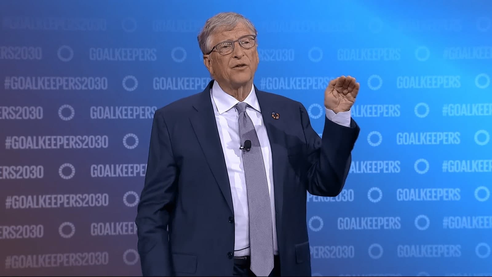 Bill Gates’ten Teknoloji Dünyasına Eleştiri: Yapay Zekâ Riskleri Gizleniyor mu?