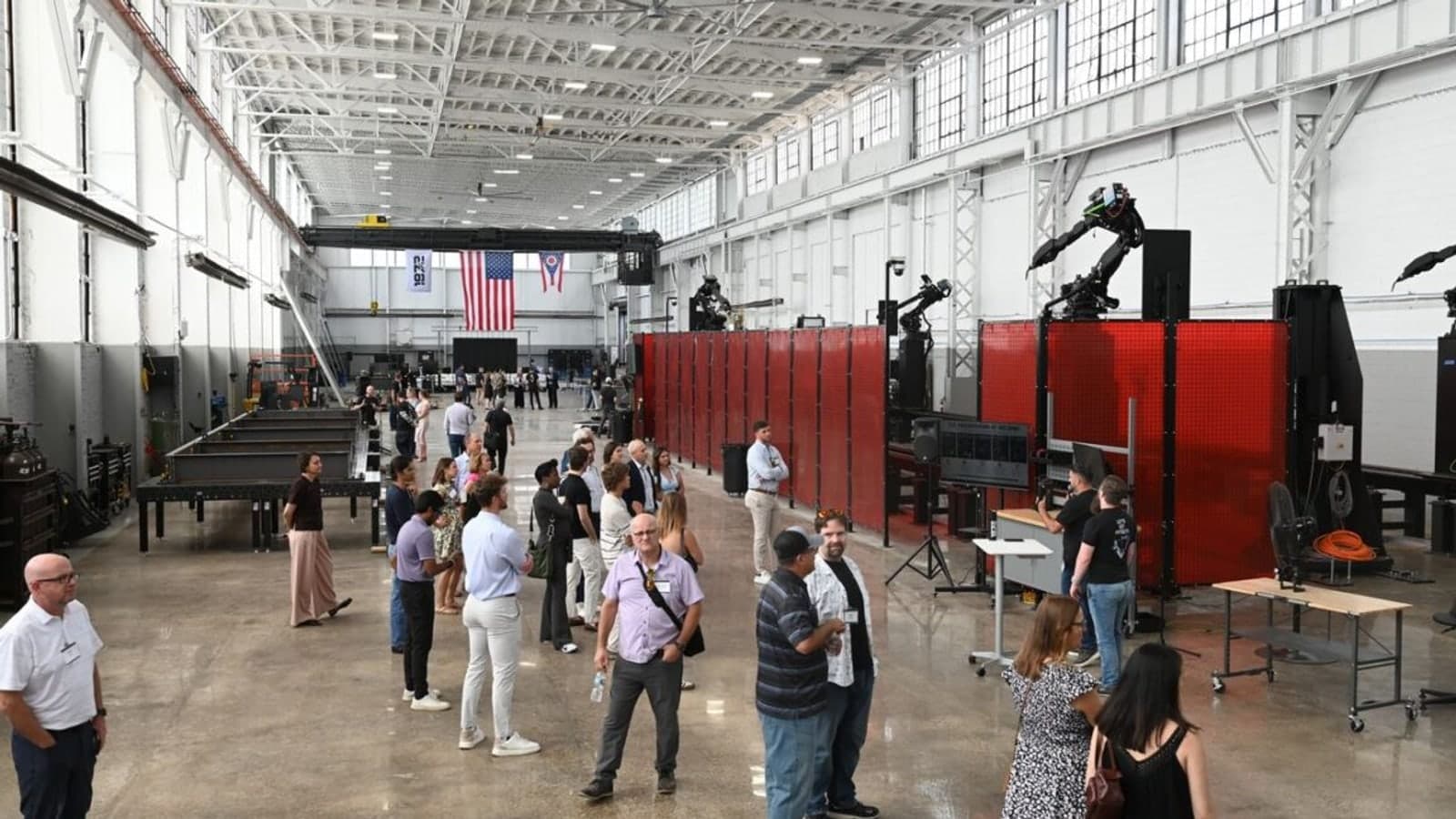 SpaceX Kökenli Mühendislerden Sanayi Üretiminde Robotik Dönüşüm Girişimi